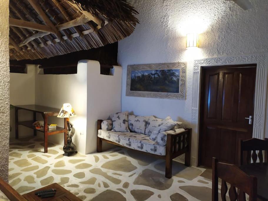 Twiga House Resort Piscina ☆☆☆☆☆ Pearl Beach Watamu Zewnętrze zdjęcie