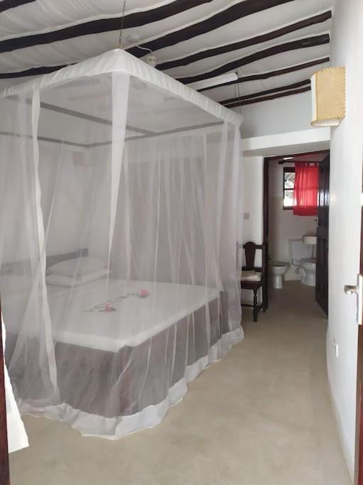 Twiga House Resort Piscina ☆☆☆☆☆ Pearl Beach Watamu Zewnętrze zdjęcie